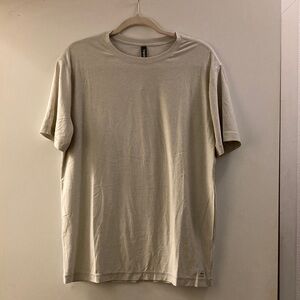 NWOT Vuori Strato Tech Light Tan Short Sleeve Tee
